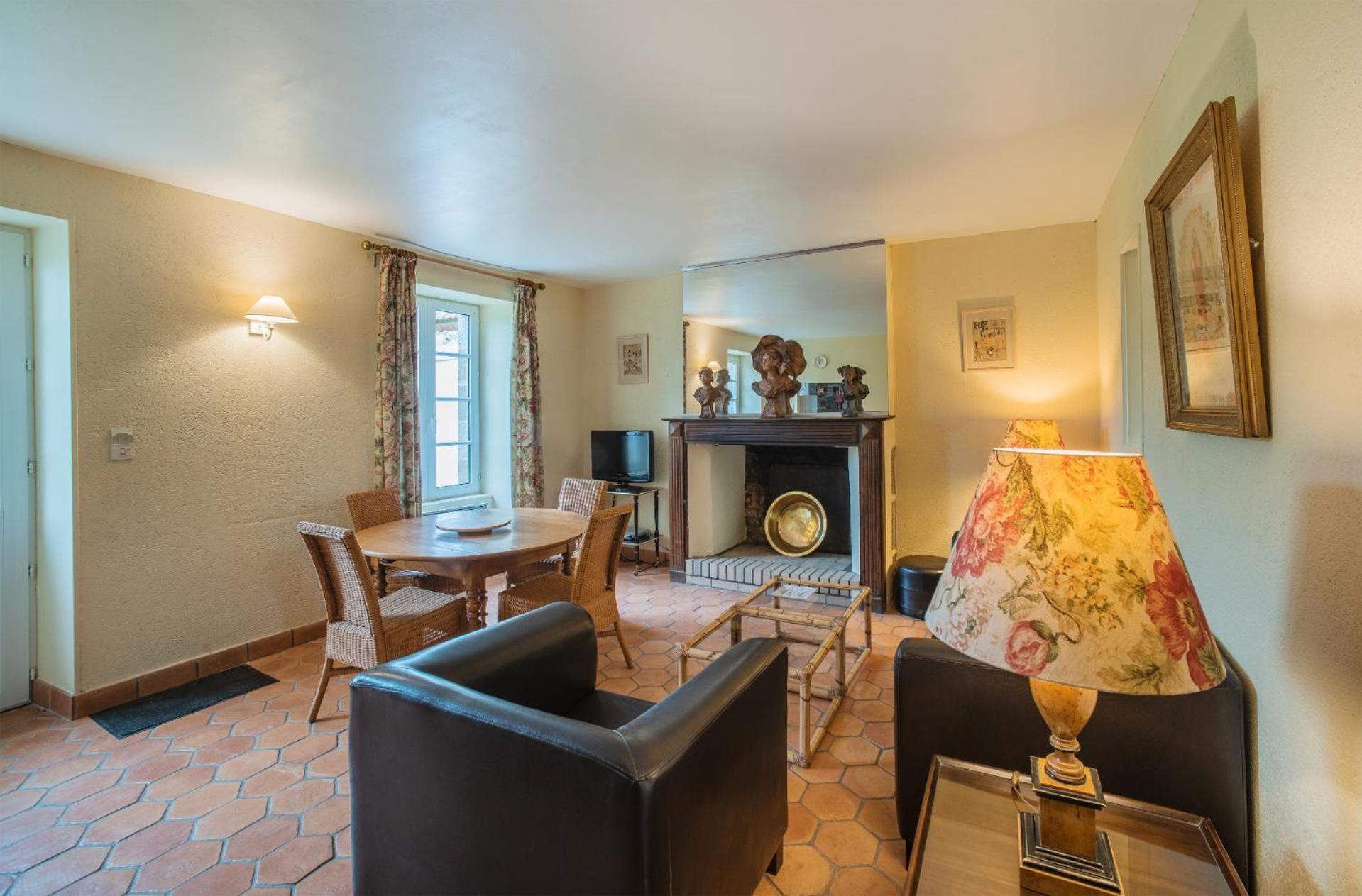Holiday Home Chateau De Bouceel Mont Saint Michel Vergoncey Oda fotoğraf