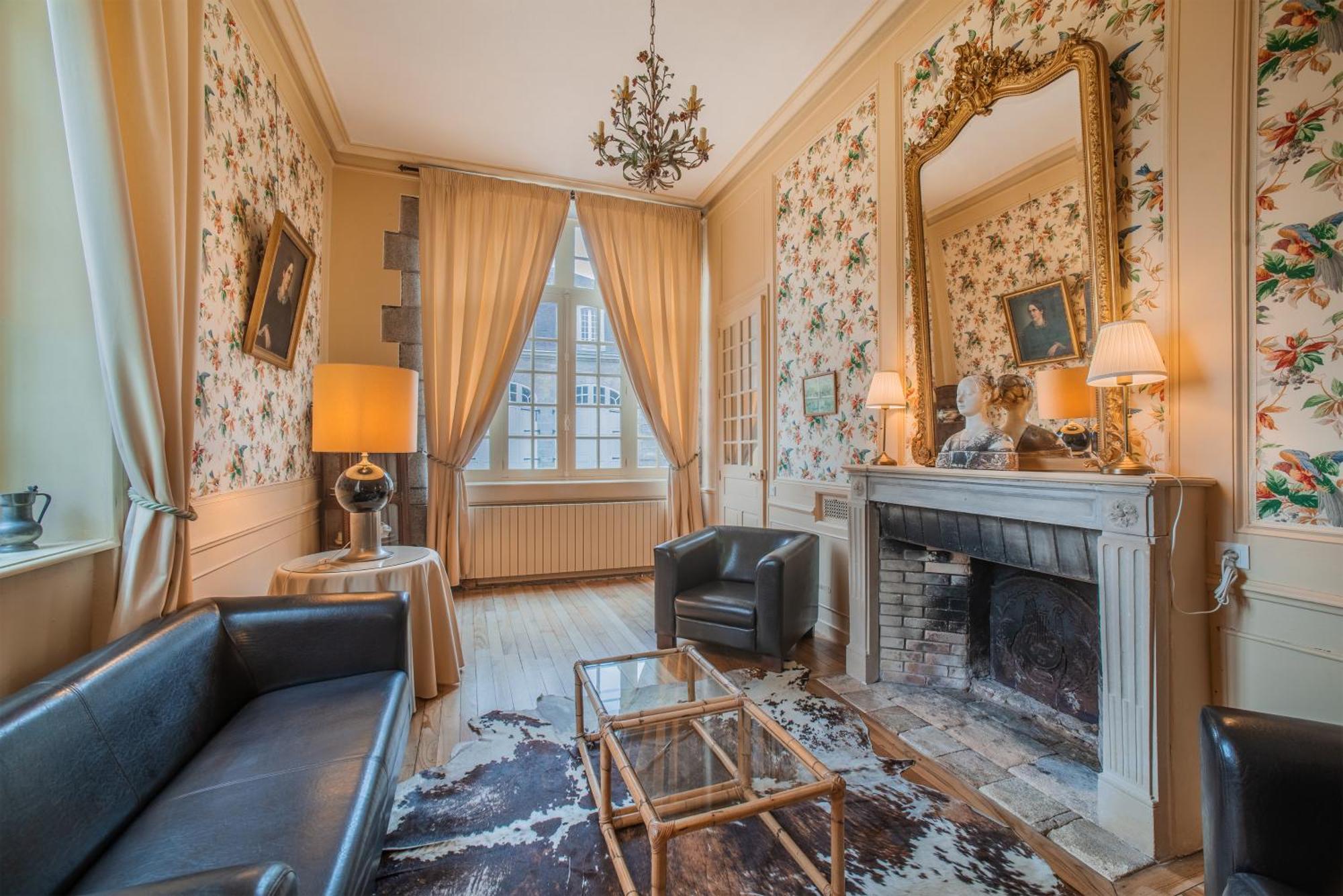 Holiday Home Chateau De Bouceel Mont Saint Michel Vergoncey Oda fotoğraf